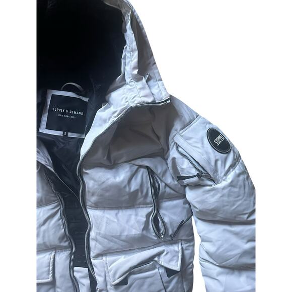 Supply And Demand Winter Jacket Size Small White - Picture 2 of 3